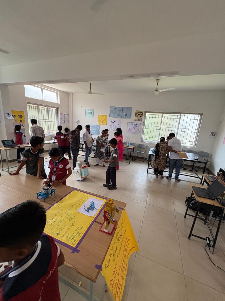 Young Innovators Shine at Vidya Vishwalaya School STEAM Expo